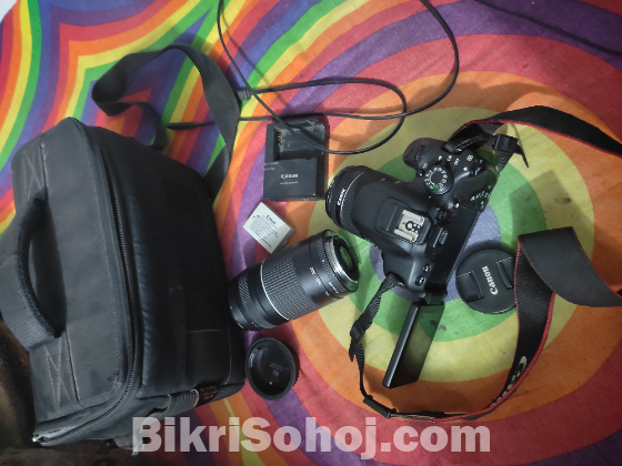 Canon 700D